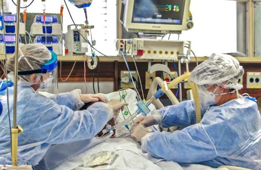 Piauí recebe 30 pacientes transferidos de Manaus para tratamento de covid em Teresina